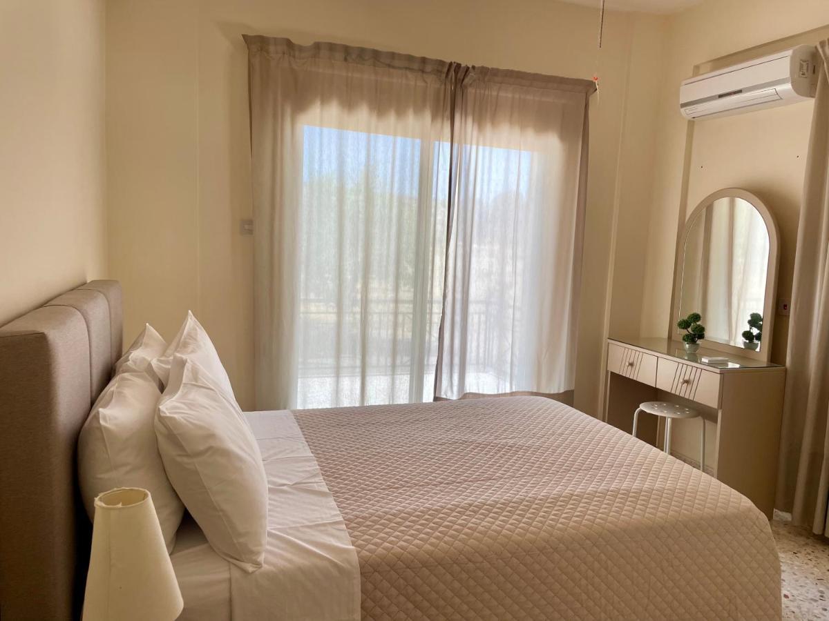 Himonas Apartments ปิสซูรี ภายนอก รูปภาพ