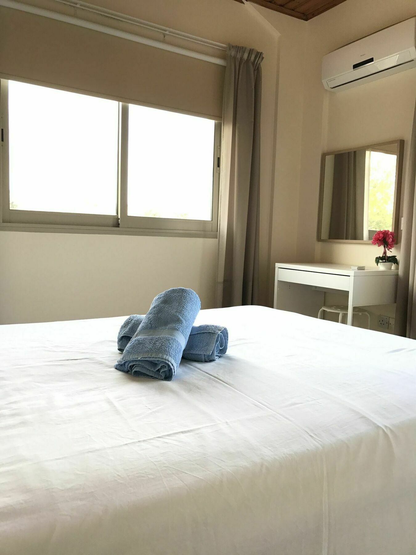 Himonas Apartments ปิสซูรี ภายนอก รูปภาพ