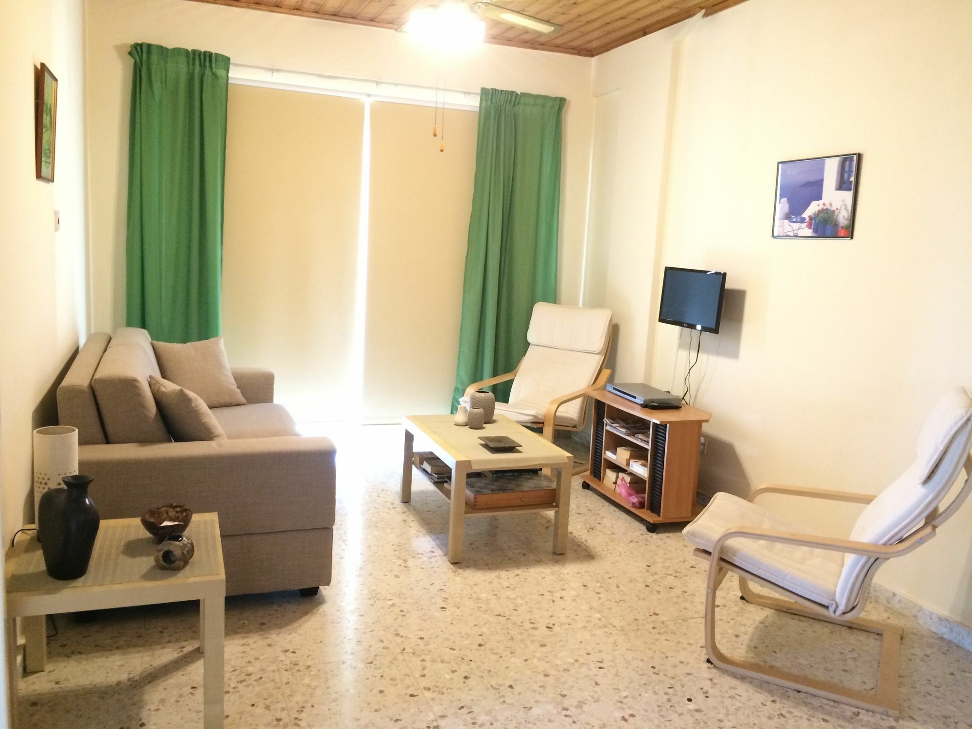 Himonas Apartments ปิสซูรี ภายนอก รูปภาพ