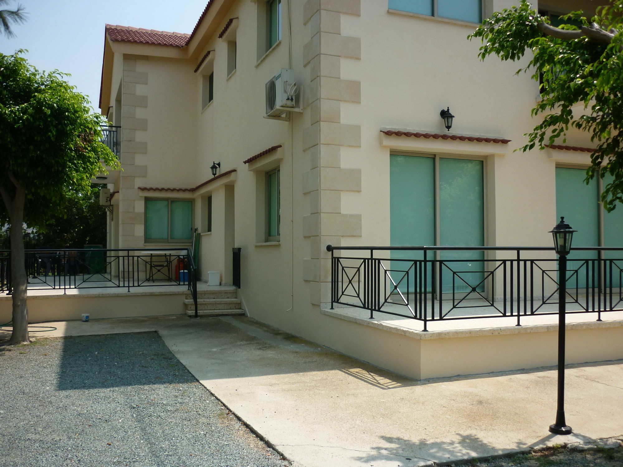 Himonas Apartments ปิสซูรี ภายนอก รูปภาพ